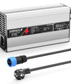 NOEIFEVO 67,2 V 6 A Lithium-Akkuladegerät für 59,2 V (60 V) 16S-Akku, automatische Abschaltung, Aluminiumgehäuse, mit Lüfter (Silber)